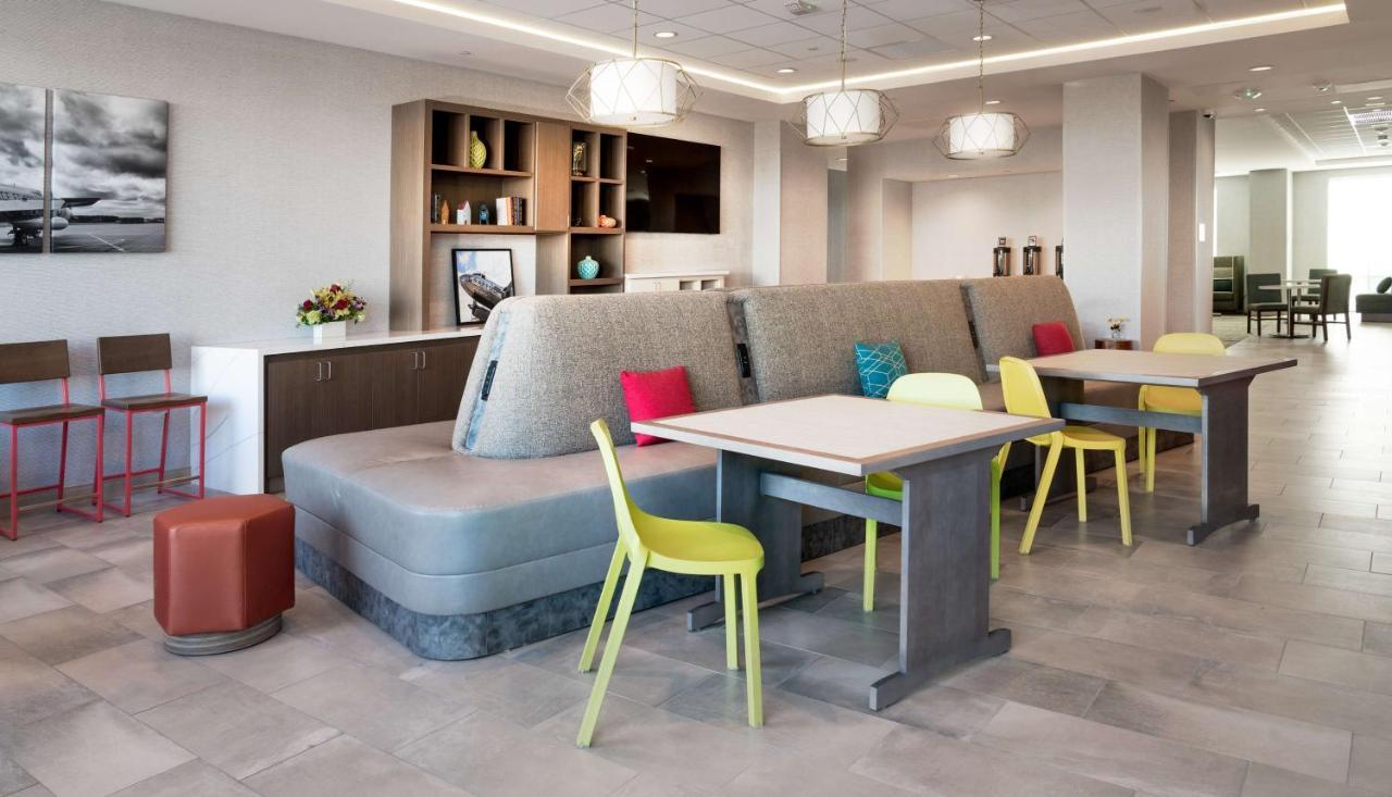 Hampton Inn Riverside March Air Force Base, Ca Bagian luar foto