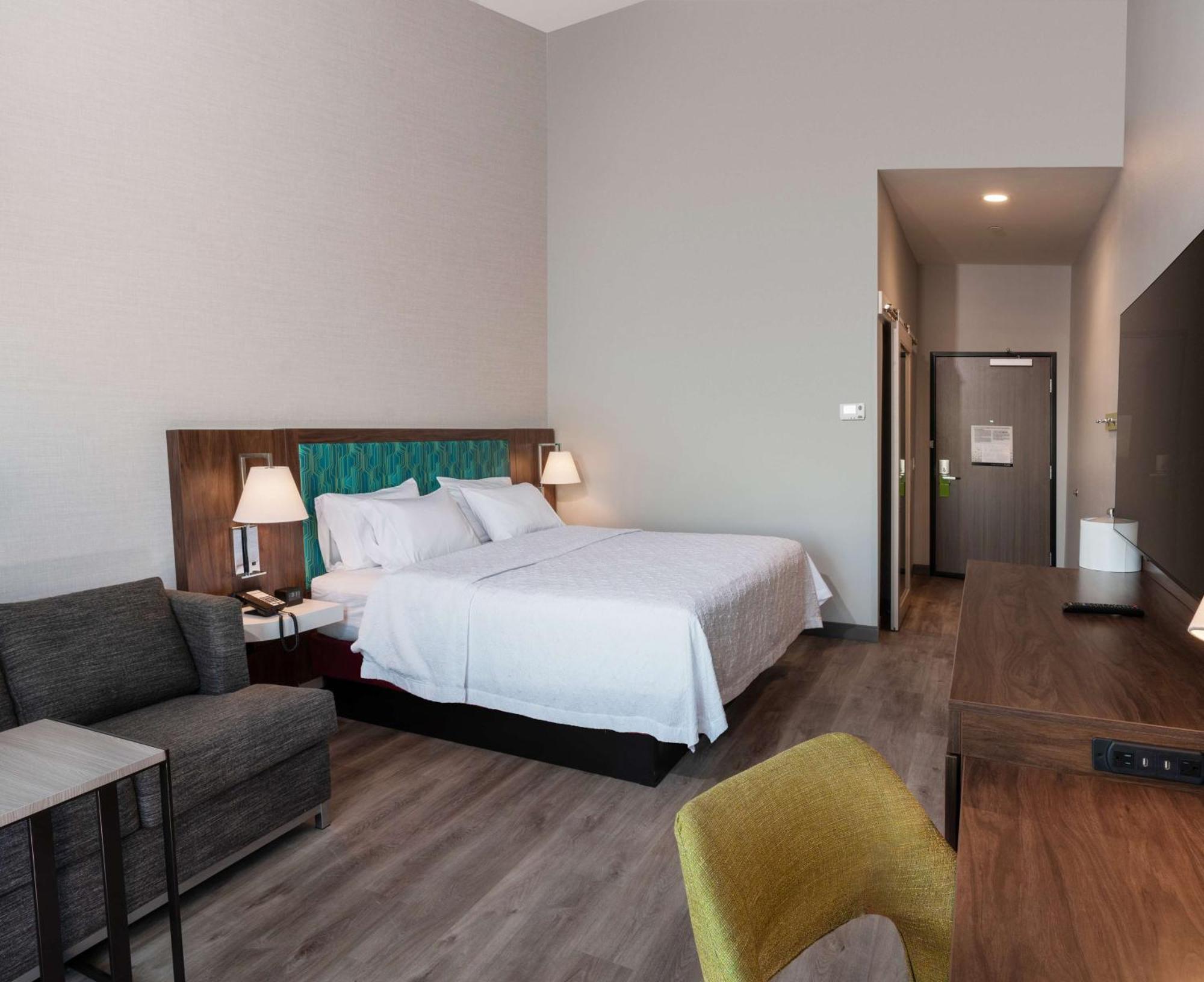 Hampton Inn Riverside March Air Force Base, Ca Bagian luar foto